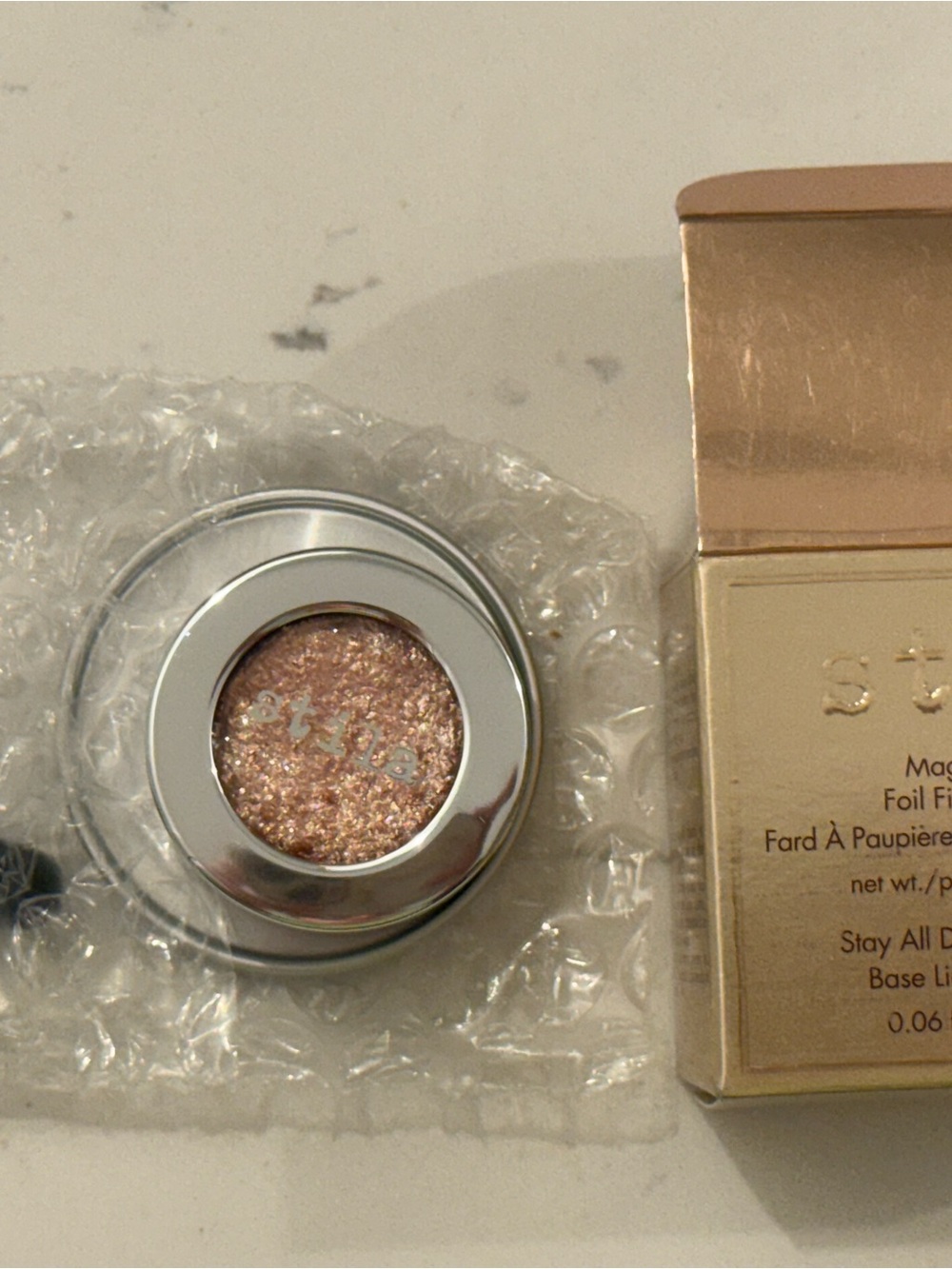 Stila Magnificent Metals Foil Finish Eye Shadow Stay All Day Liquid Eye Primer - Picture 3 of 7